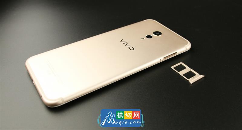 vivo Xplay6详细拆解：这做工没得喷