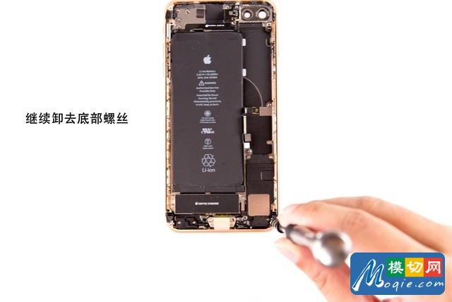 77颗螺丝的艺术 133图拆解iPhone8 Plus